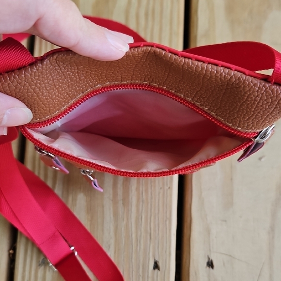 Small Red Vinyl Crossbody Purse โ Multi-Pocket - Picture 7 of 7